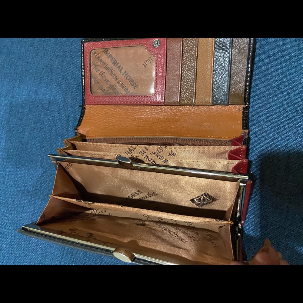Wallet - Picture 3 of 6